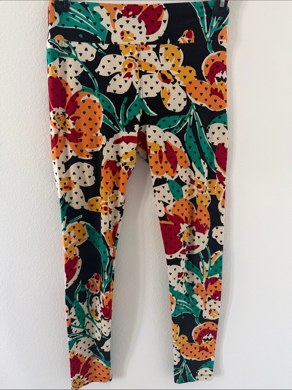 LuLaRoe Kids Floral Leggings in Black, Cream, Orange, Red & Green